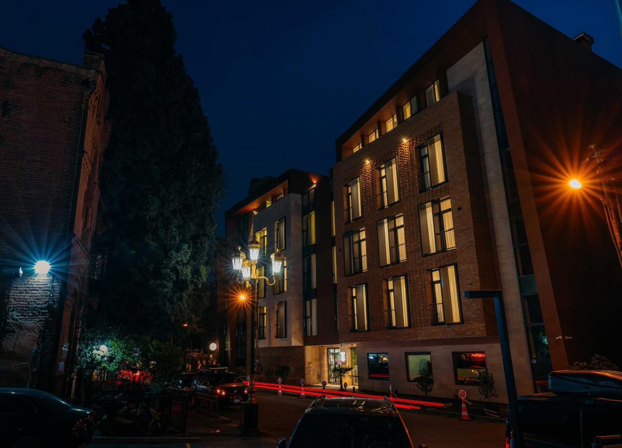 Hotel Monday By Dnt Group Tbilisi Exterior foto