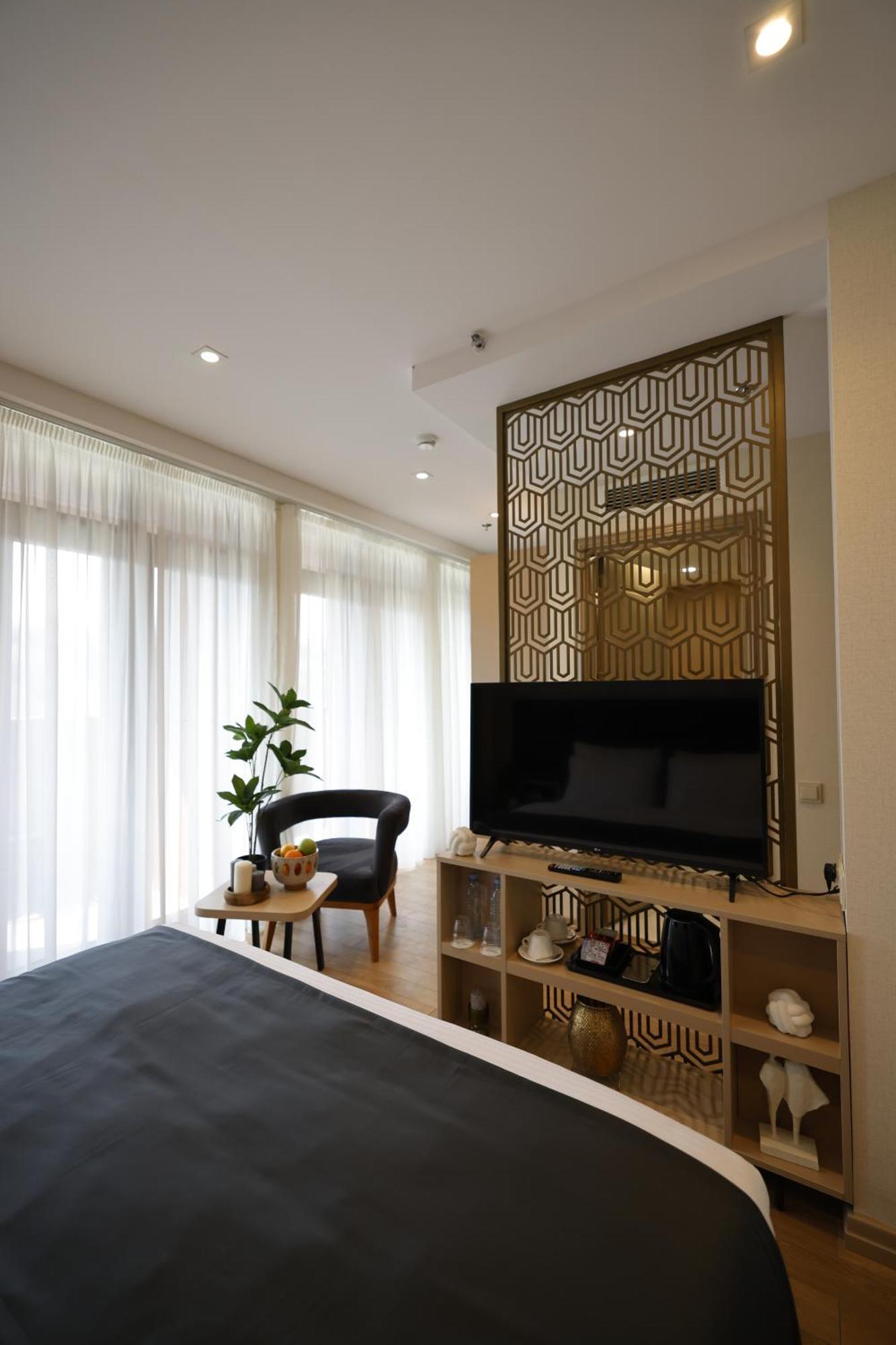 Hotel Monday By Dnt Group Tbilisi Exterior foto